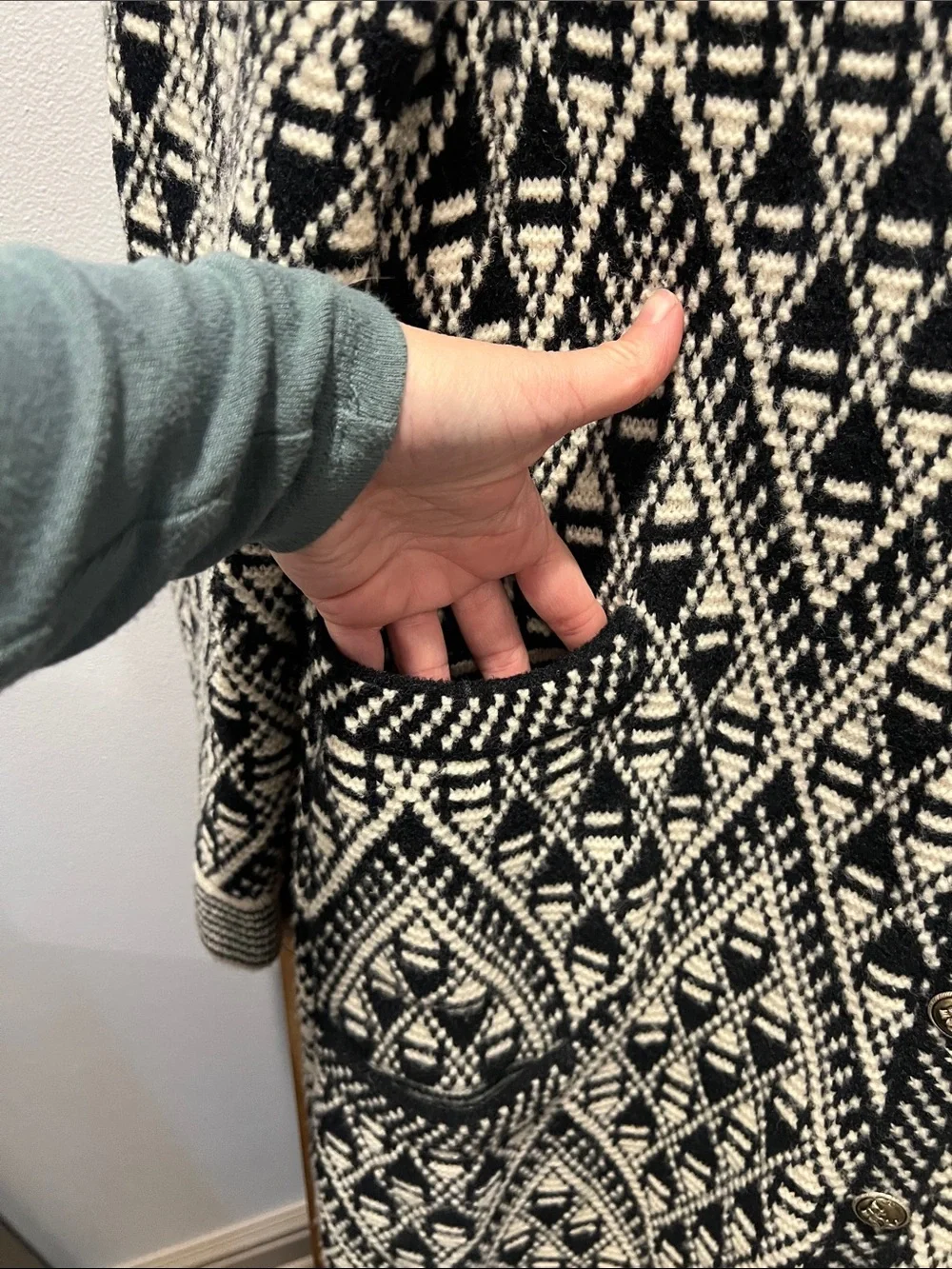 CHANEL long knit